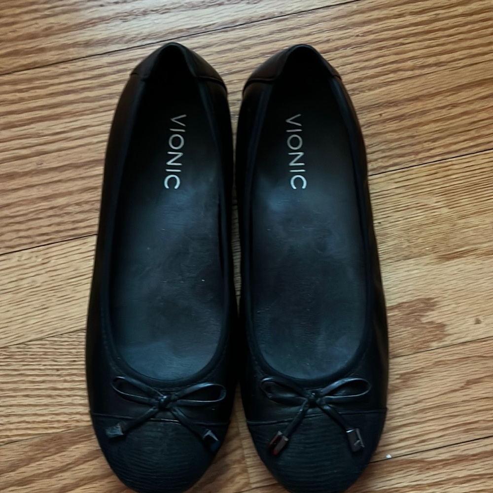 Vionic Minna Flats, size 7